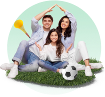 Familia feliz con Seguros LAFISE participantes del sorteo