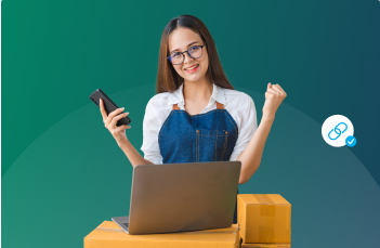 Dueña de negocio realizando ventas con SmartLink de Banco LAFISE