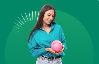 Chica abriendo su cuenta de ahorro LAFISE