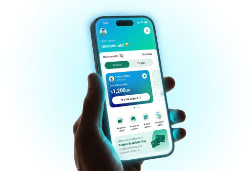 Mano con celular mostrando el app bancaria LAFISE Digital